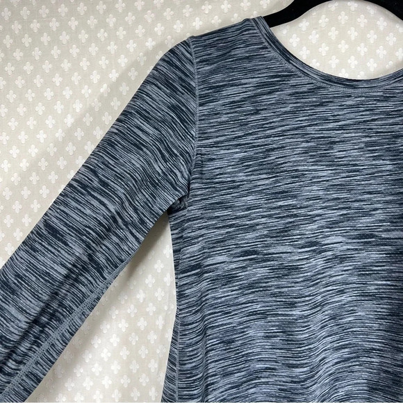 Zyia Blue Space Dye Open Twist Back Top - Picture 5 of 7